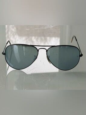Ray-Ban Aviator Sunglasses Black Frame Blue-Grey Lenses
